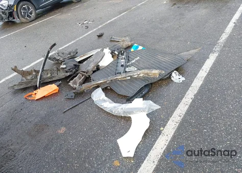 2024 Toyota Rav4 Xle from USA, damaged, VIN 2T3RWRFV5RW248590